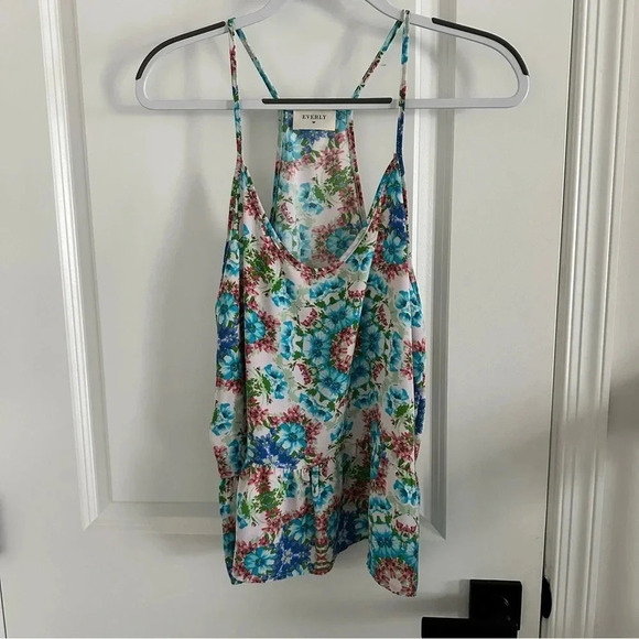 Everly‎ Tank Size Large - Picture 1 of 5